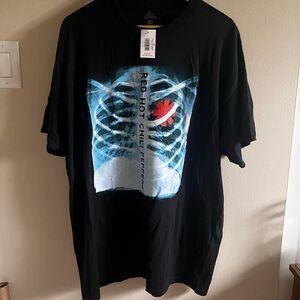 Red Hot Chili Peppers Tee , XL Black